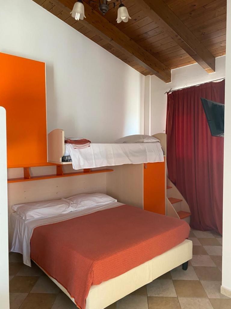 Hotel Ristorante Casa Rossa Alba Adriatica Eksteriør bilde