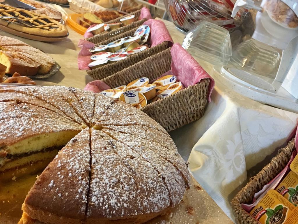 Hotel Ristorante Casa Rossa Alba Adriatica Eksteriør bilde