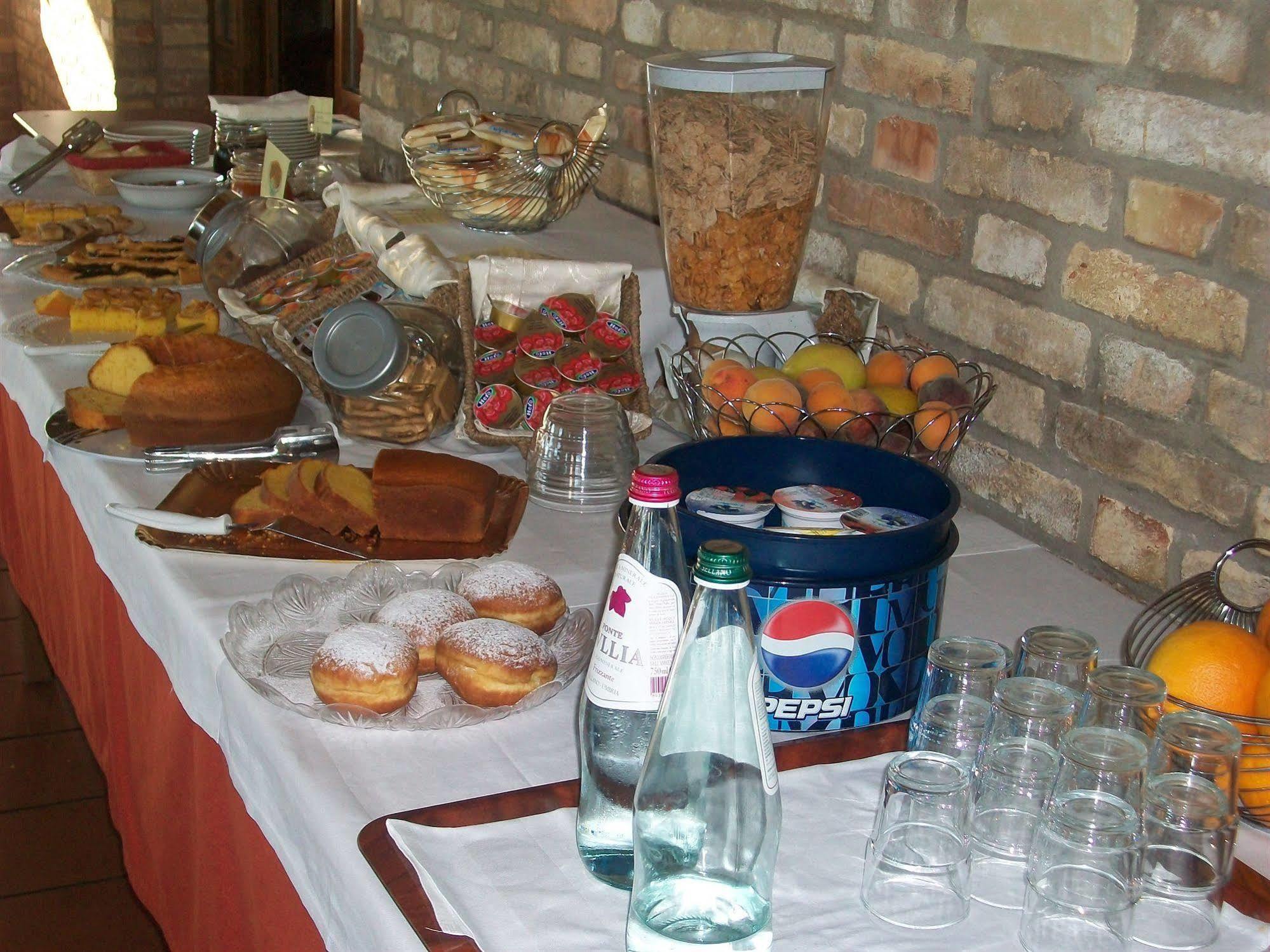 Hotel Ristorante Casa Rossa Alba Adriatica Eksteriør bilde