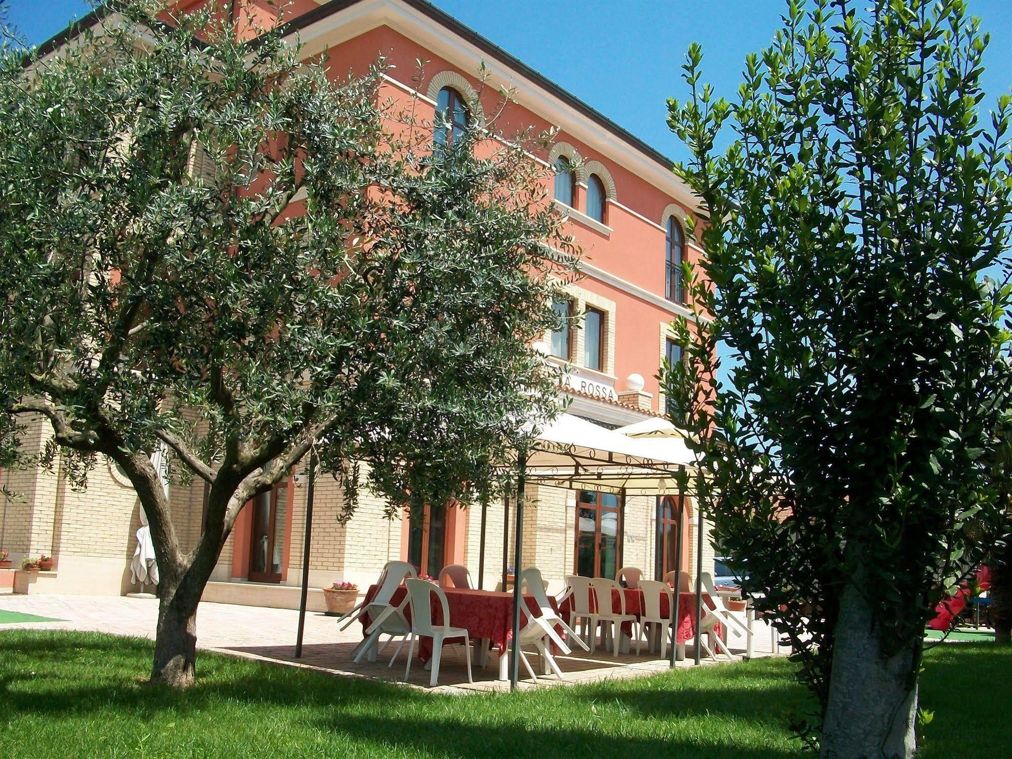 Hotel Ristorante Casa Rossa Alba Adriatica Eksteriør bilde