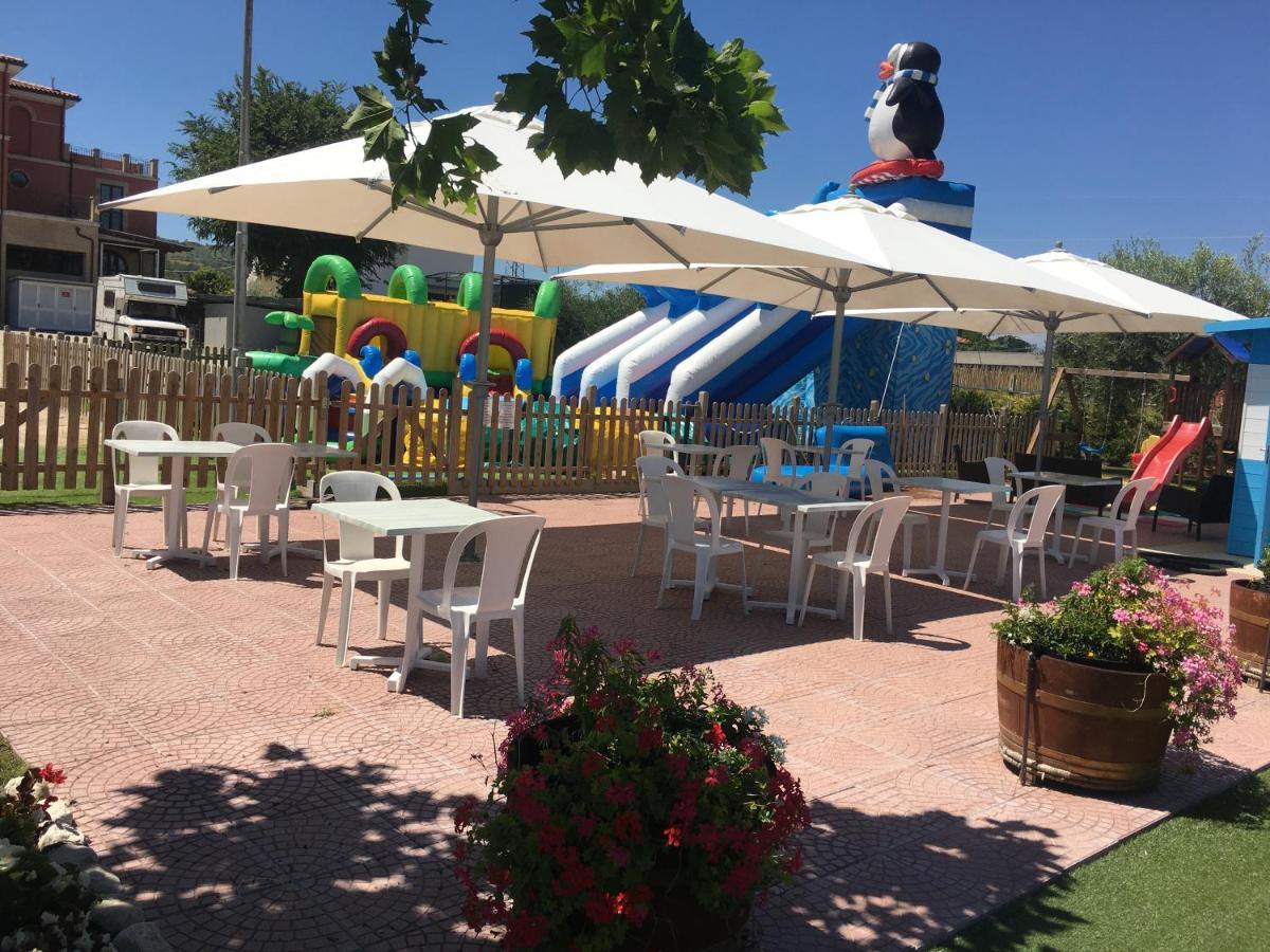 Hotel Ristorante Casa Rossa Alba Adriatica Eksteriør bilde